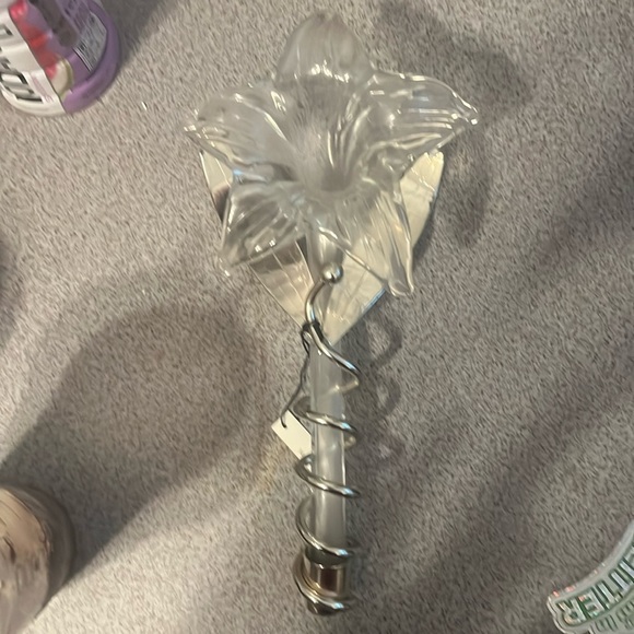 Other - Glass flower decor